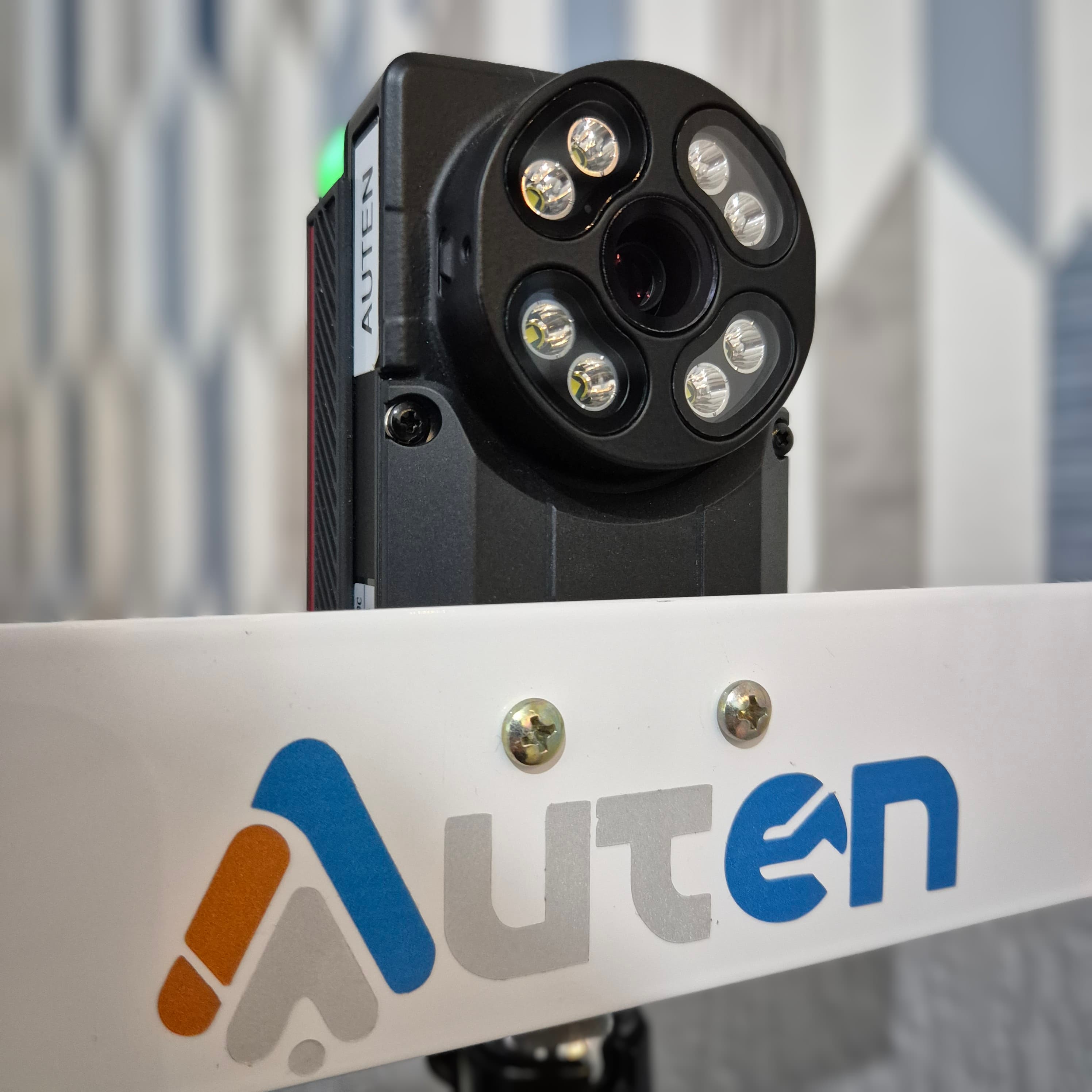 AUTEN Iris — 2